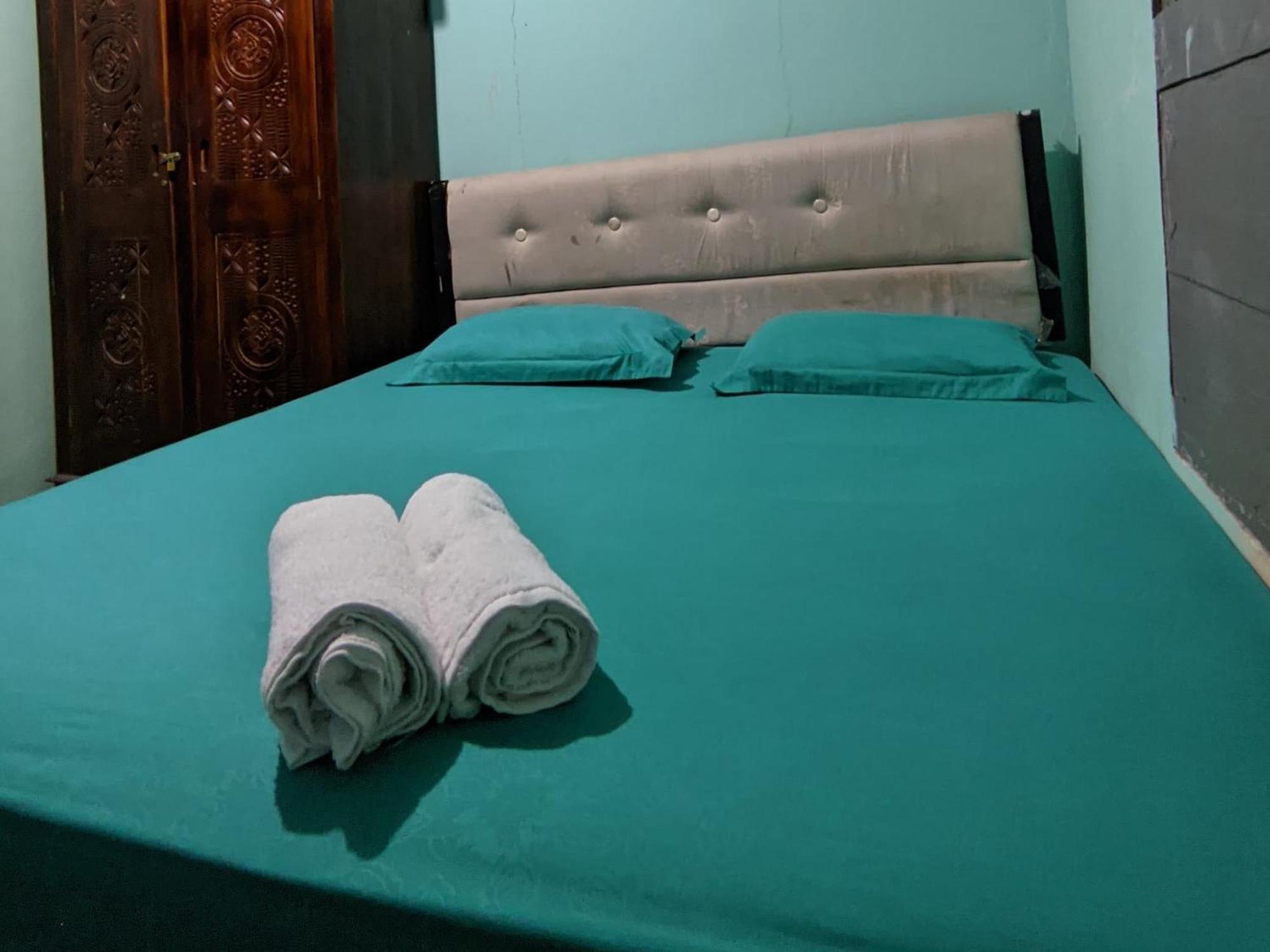 Bunaken Guesthouse Phòng bức ảnh