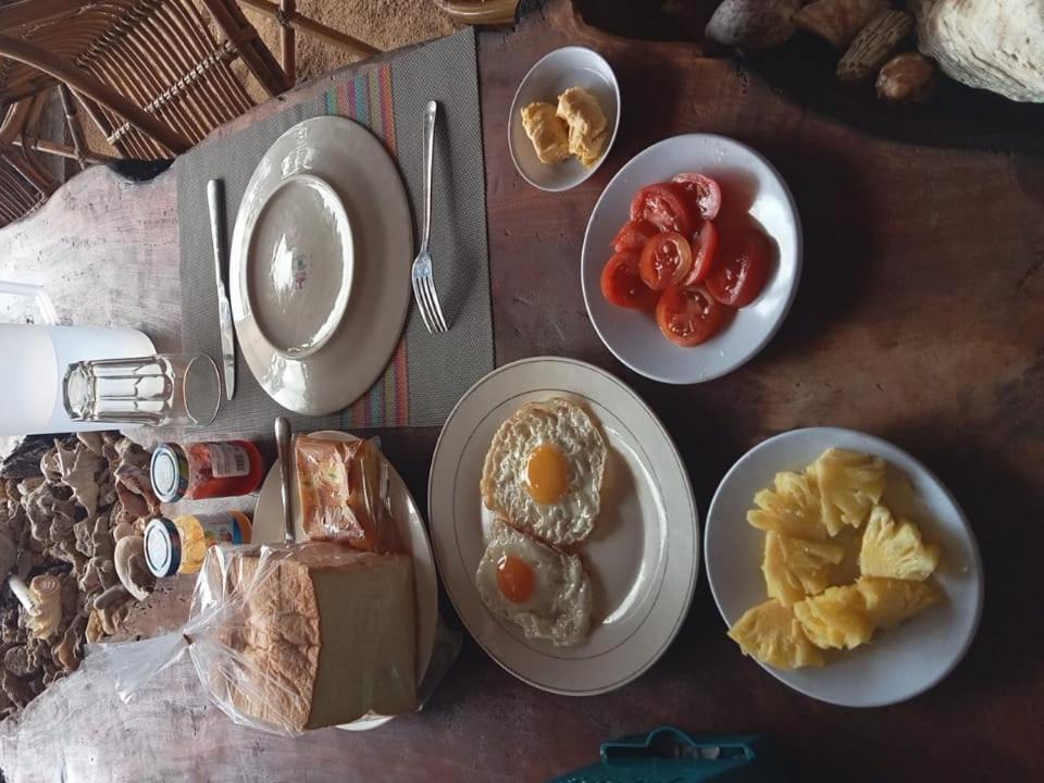 Bunaken Guesthouse Ngoại thất bức ảnh
