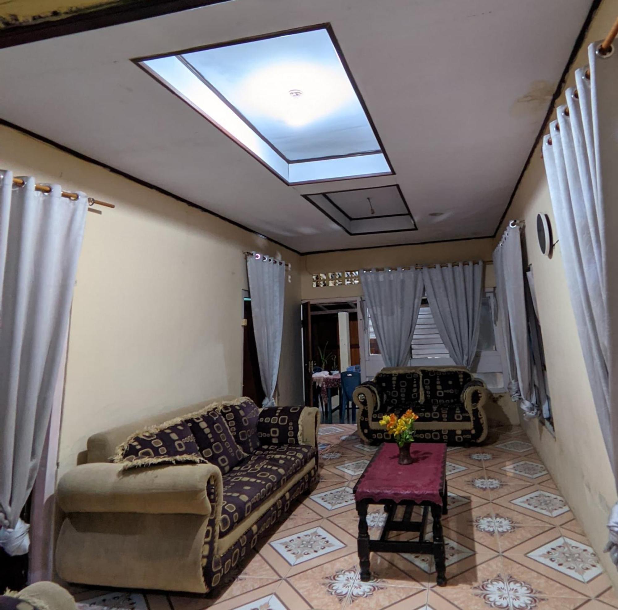 Bunaken Guesthouse Ngoại thất bức ảnh